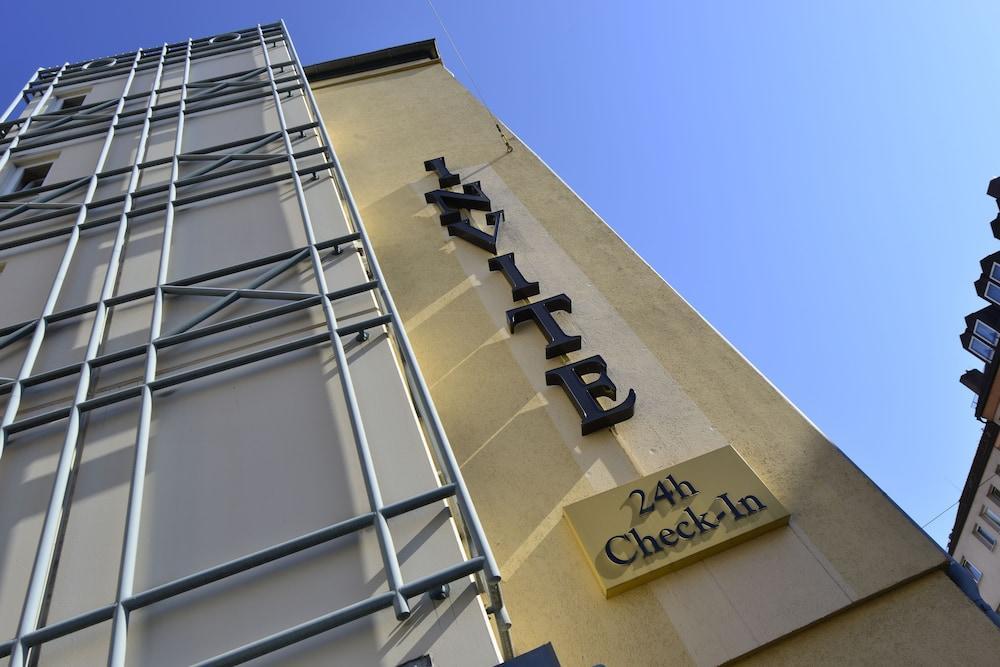 อินไวท์ โฮเทล เนือร์นแบร์ค ซิตี้ Hotel Nuremberg ภายนอก รูปภาพ