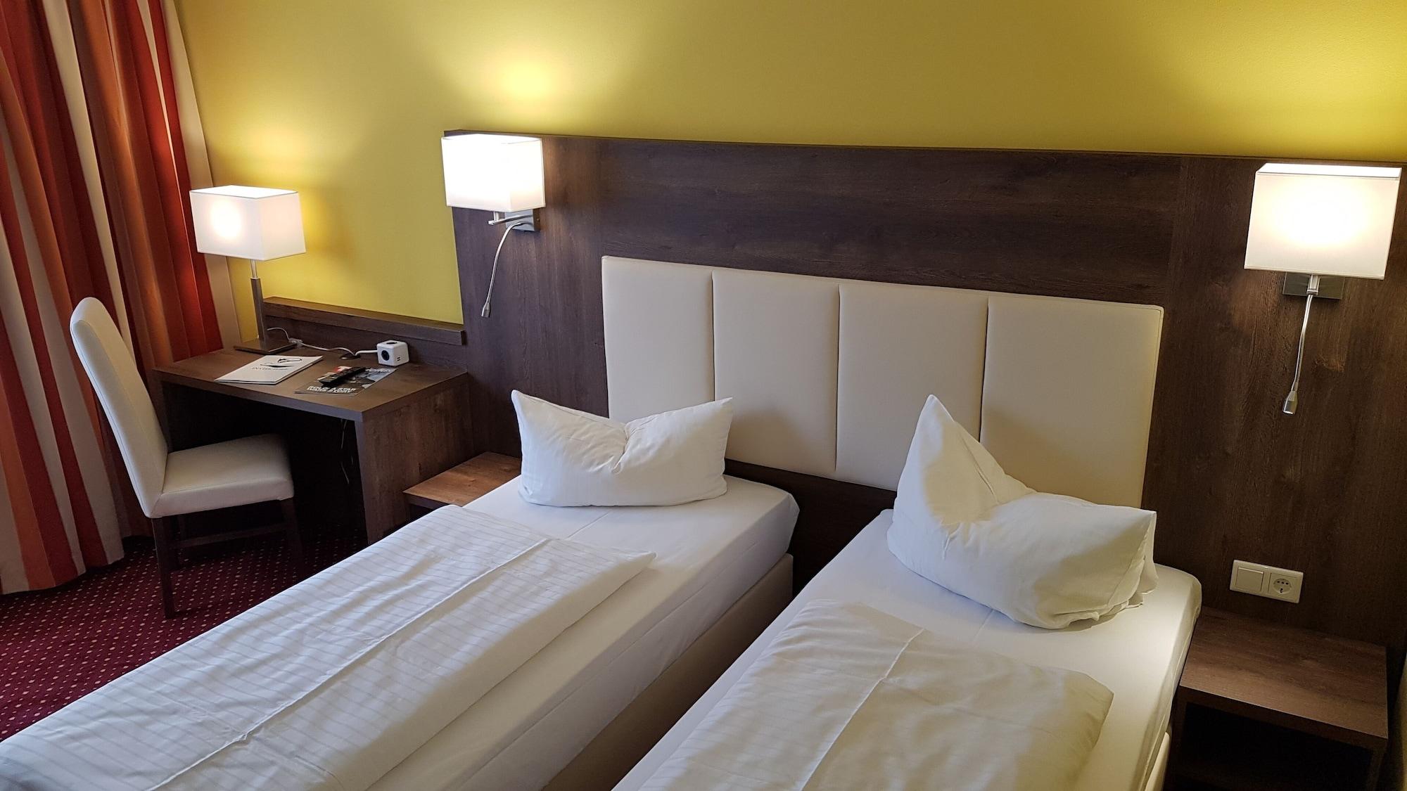 อินไวท์ โฮเทล เนือร์นแบร์ค ซิตี้ Hotel Nuremberg ภายนอก รูปภาพ
