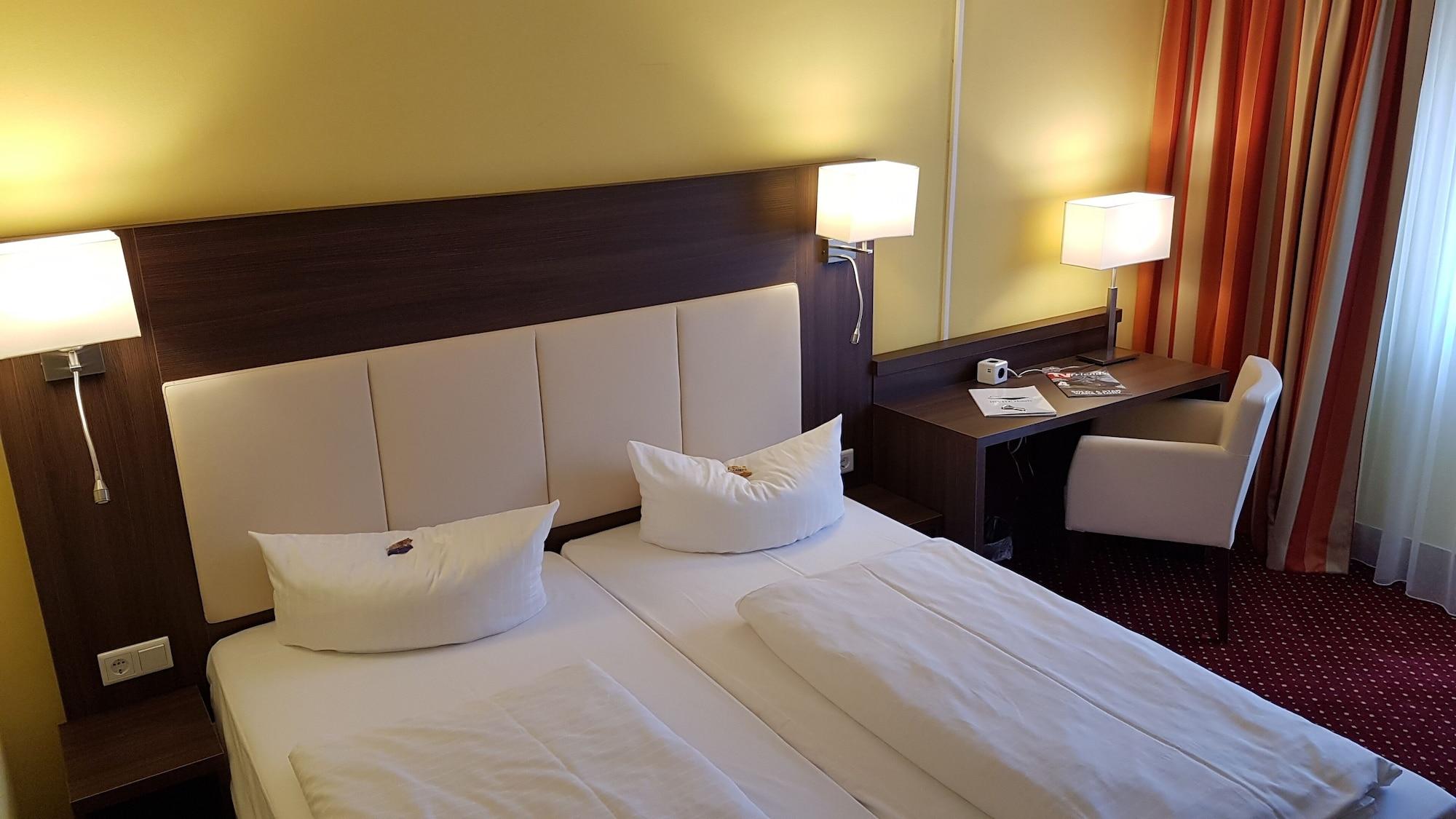 อินไวท์ โฮเทล เนือร์นแบร์ค ซิตี้ Hotel Nuremberg ภายนอก รูปภาพ