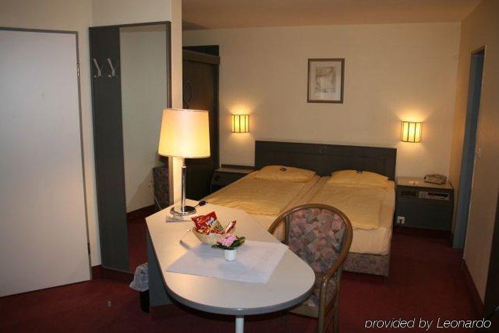 อินไวท์ โฮเทล เนือร์นแบร์ค ซิตี้ Hotel Nuremberg ห้อง รูปภาพ