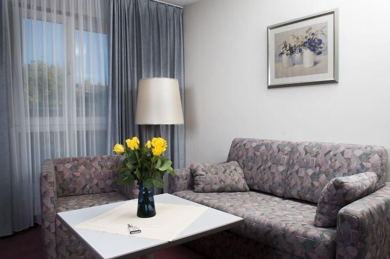 อินไวท์ โฮเทล เนือร์นแบร์ค ซิตี้ Hotel Nuremberg ภายนอก รูปภาพ