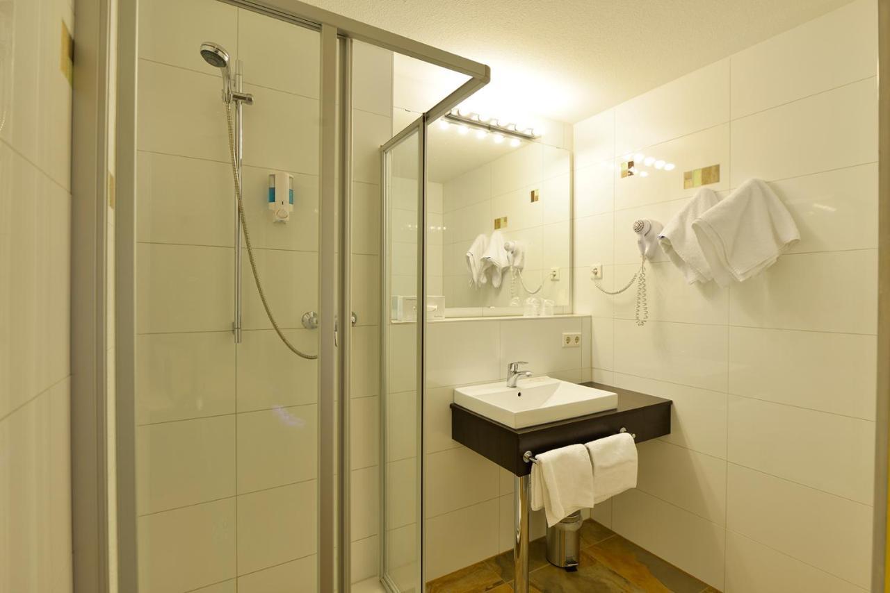 อินไวท์ โฮเทล เนือร์นแบร์ค ซิตี้ Hotel Nuremberg ภายนอก รูปภาพ
